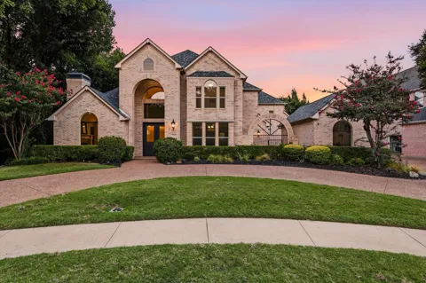 728 Castle Creek Drive