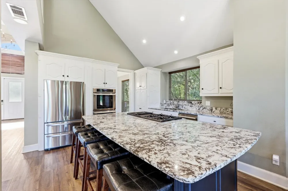 728 Castle Creek Drive Coppell, TX 75019
