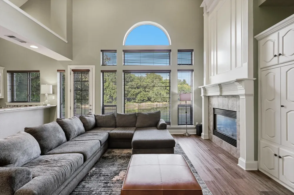 728 Castle Creek Drive Coppell, TX 75019