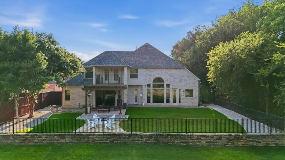 728 Castle Creek Drive Coppell, TX 75019