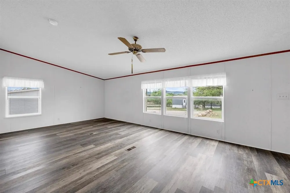 156 Julie Lane Kingsland, TX 78639