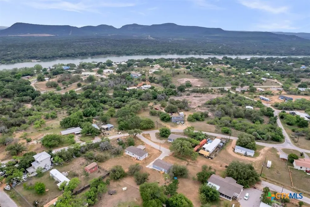 156 Julie Lane Kingsland, TX 78639