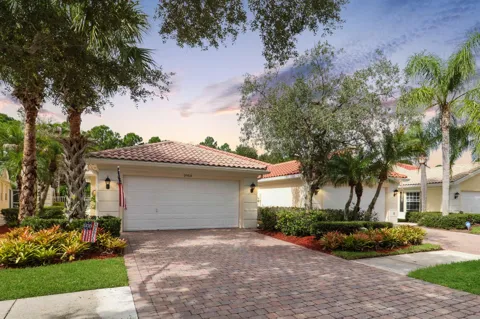 9164 SE Hawks Nest Court