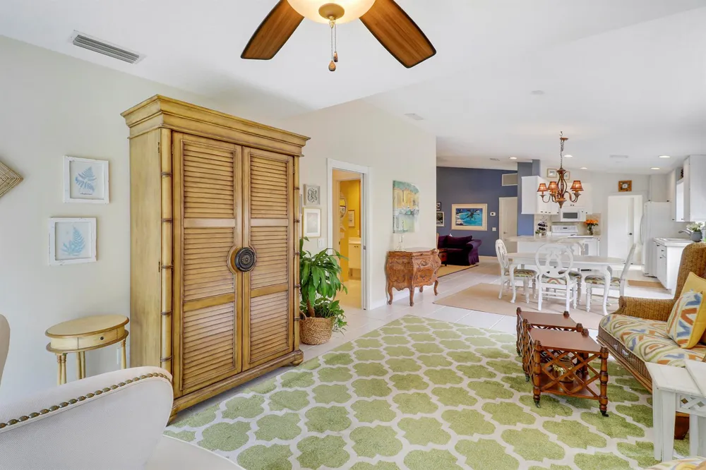 9164 SE Hawks Nest Court Hobe Sound, FL 33455