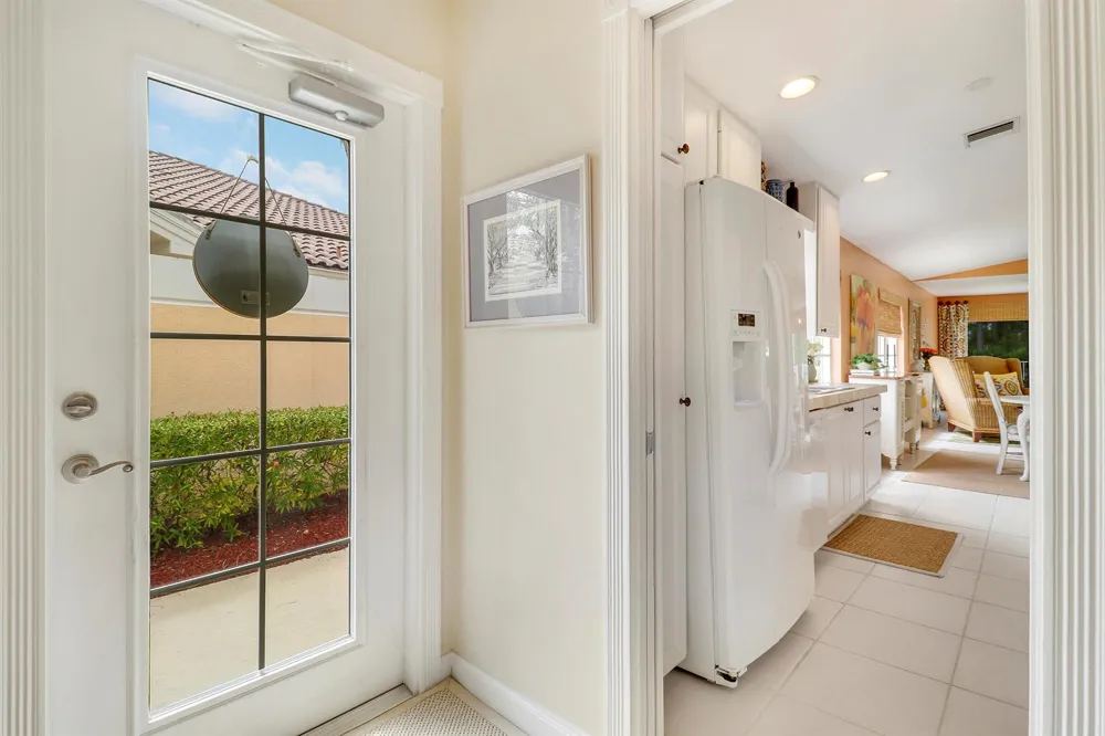 9164 SE Hawks Nest Court Hobe Sound, FL 33455
