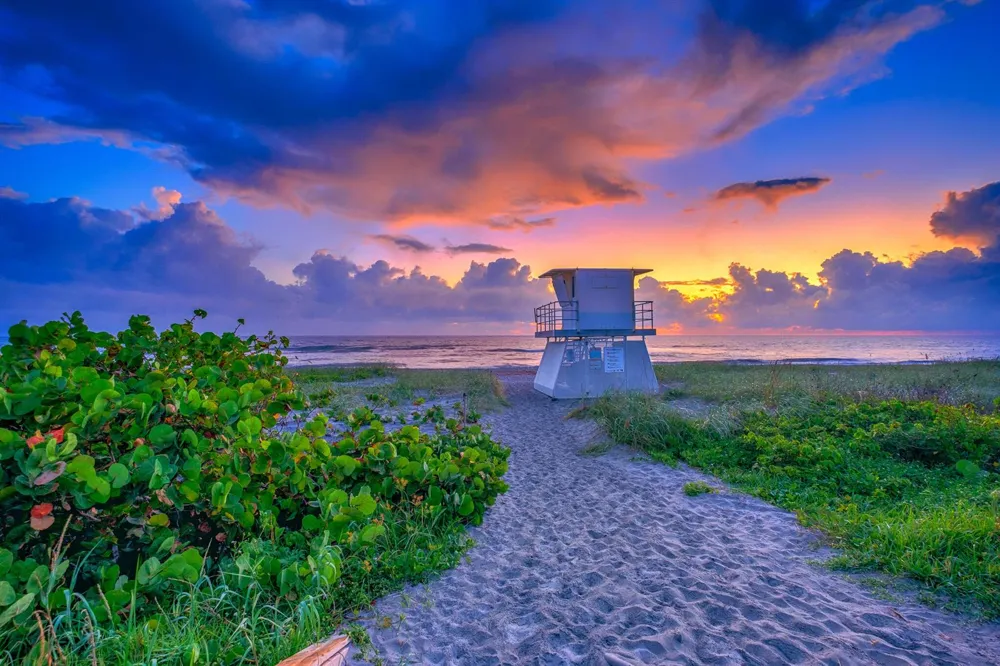 9164 SE Hawks Nest Court Hobe Sound, FL 33455