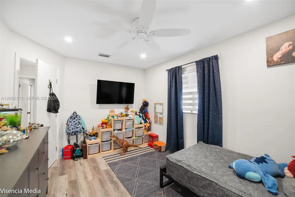 10316 SW 50th St Cooper City, FL 33328