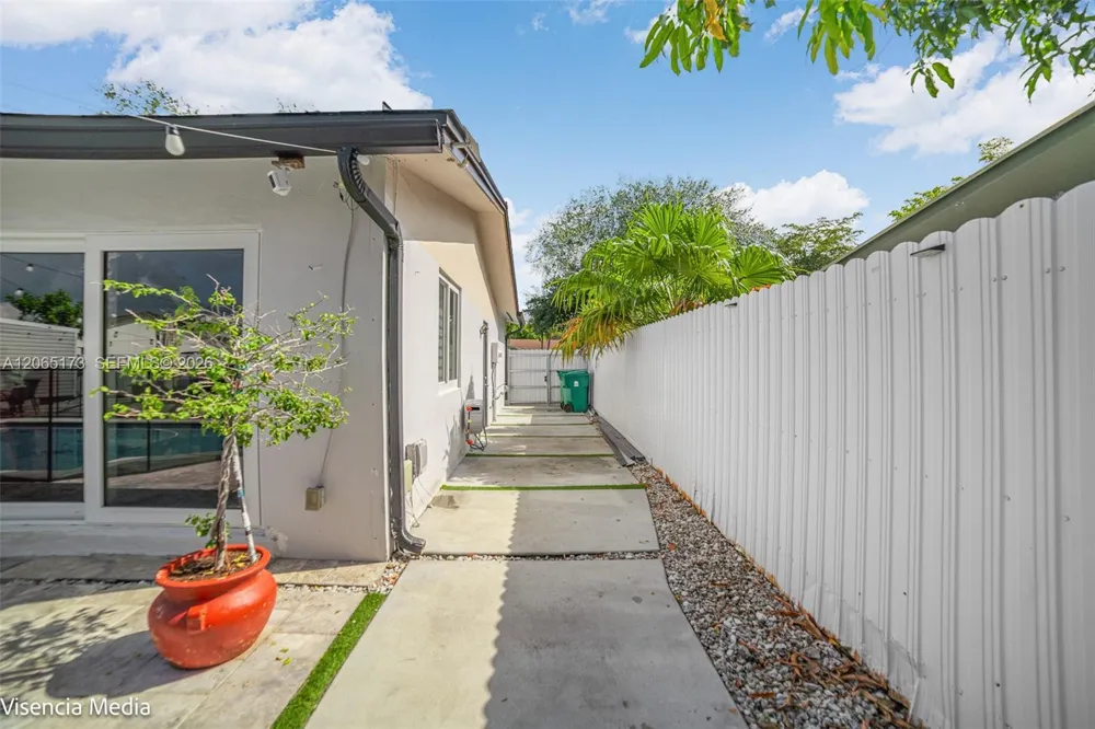 10316 SW 50th St Cooper City, FL 33328