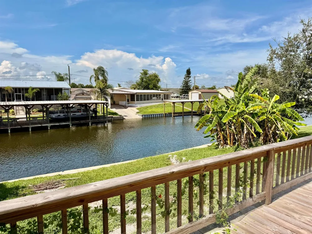 2301 SE 33RD STREET Okeechobee, FL 34974