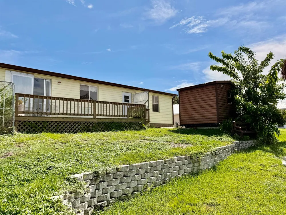 2301 SE 33RD STREET Okeechobee, FL 34974