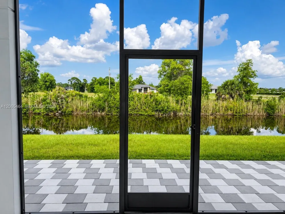 4337 NW 36th AVE Cape Coral, FL 33993