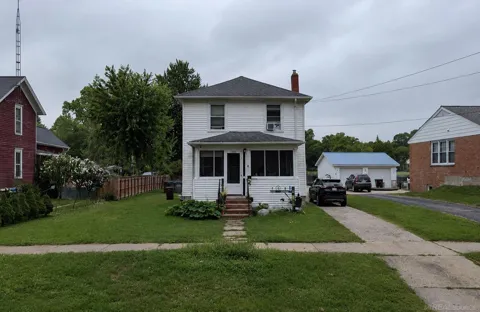 1005 S Superior Street