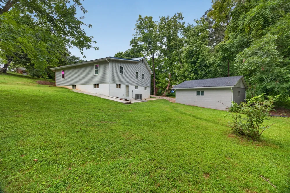 52 Columbia St Cookeville, TN 38501
