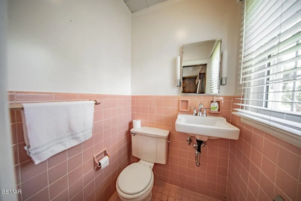 125 Washington Avenue Newport, TN 37821