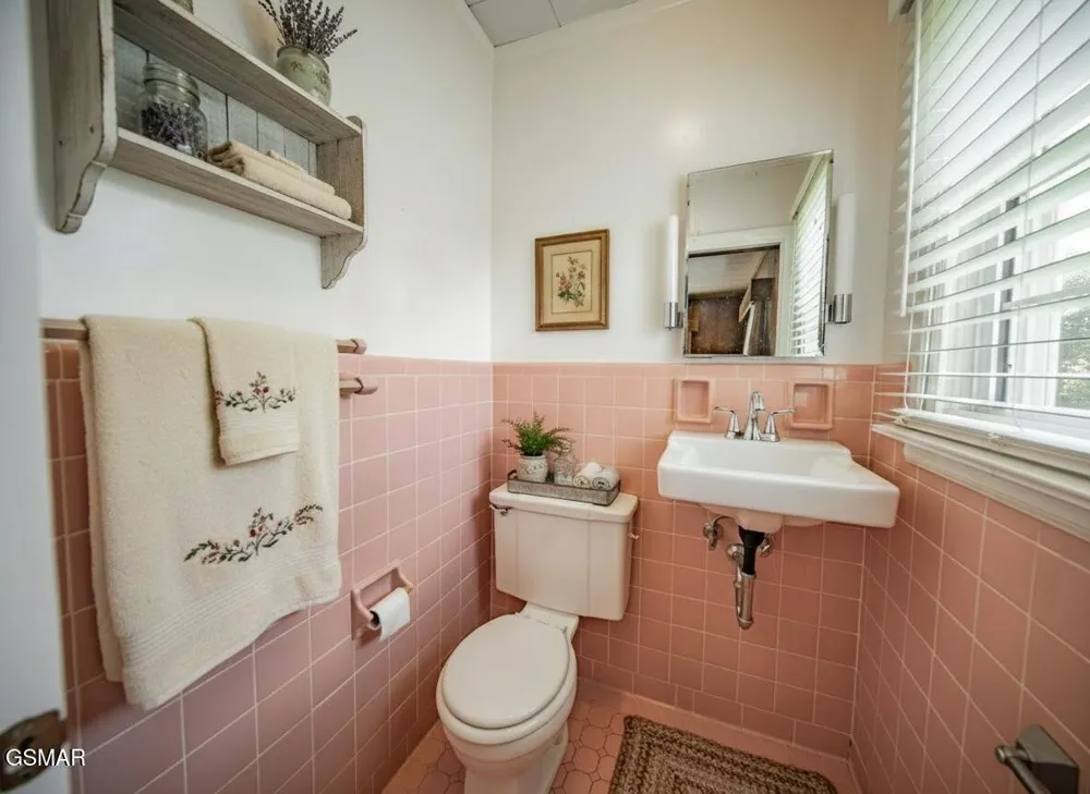 125 Washington Avenue Newport, TN 37821