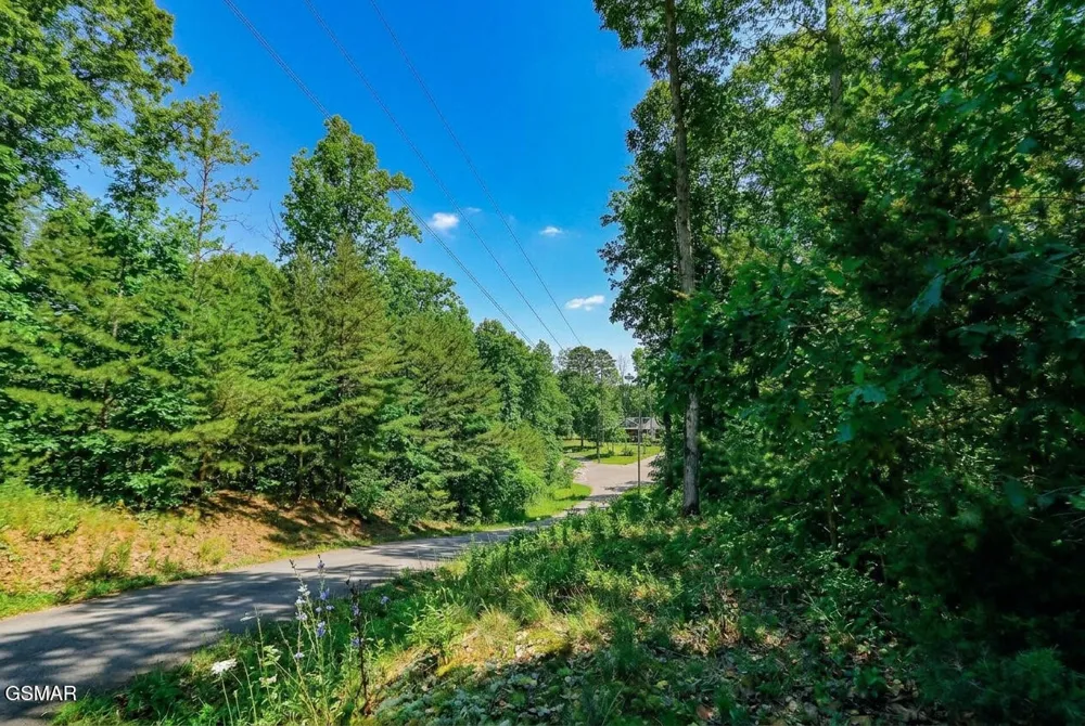 1413 Timber Trail Newport, TN 37821