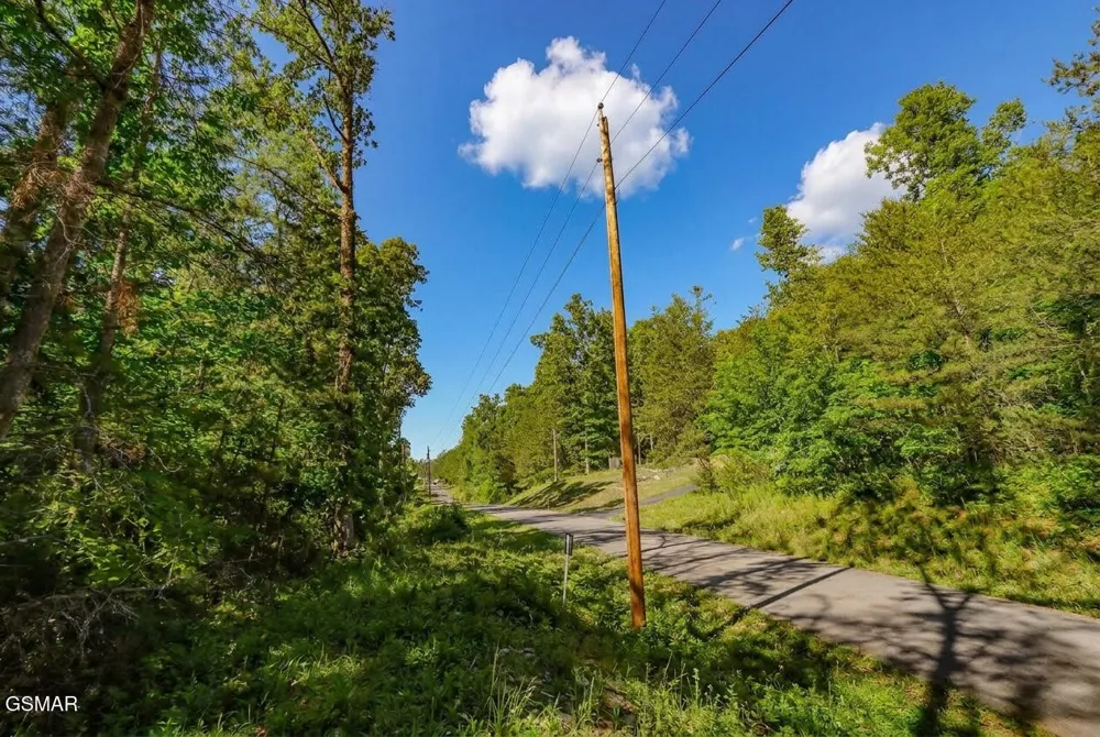 1413 Timber Trail Newport, TN 37821