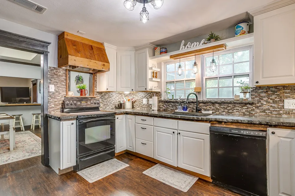 515 SW 13th Street Mineral Wells, TX 76067