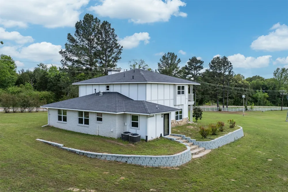 3672 E FM 1861 Athens, TX 75752