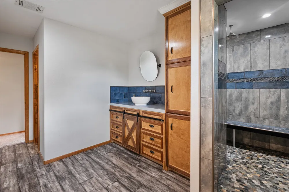 3672 E FM 1861 Athens, TX 75752