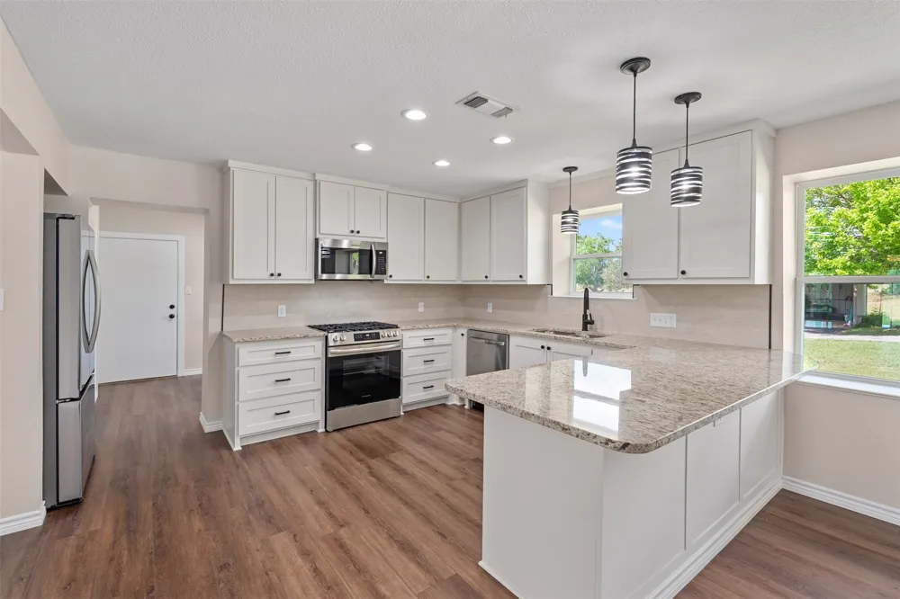 3672 E FM 1861 Athens, TX 75752