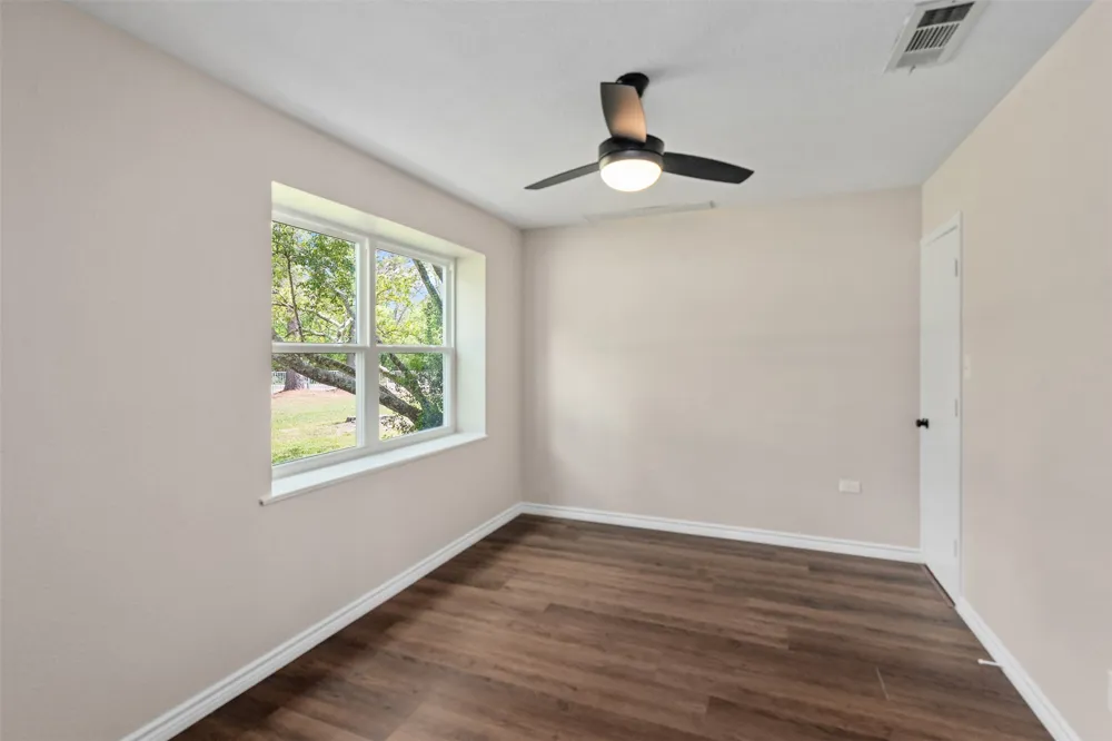3672 E FM 1861 Athens, TX 75752