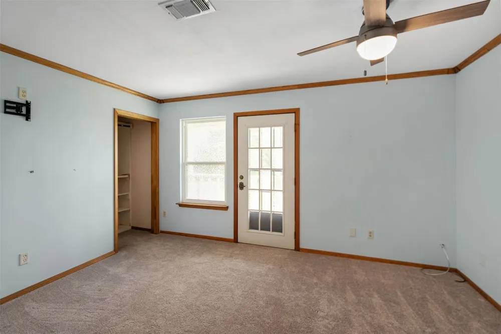3672 E FM 1861 Athens, TX 75752