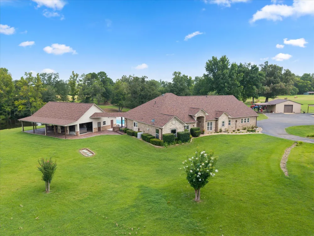 7267 E Texas Highway 49 Highway Mt Pleasant, TX 75455