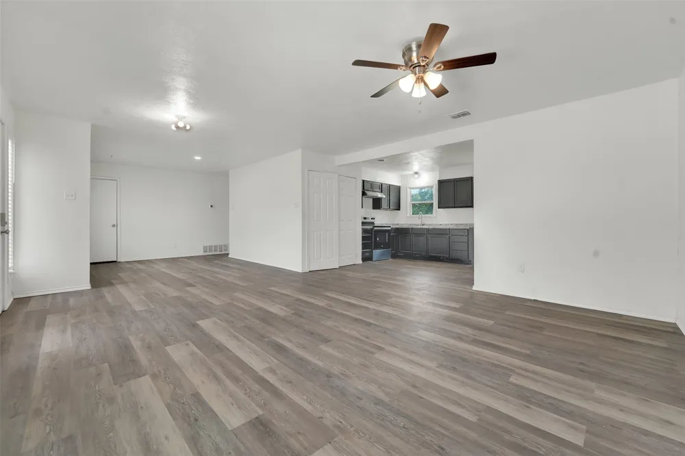 2682 Wasina Drive Farmers Branch, TX 75234