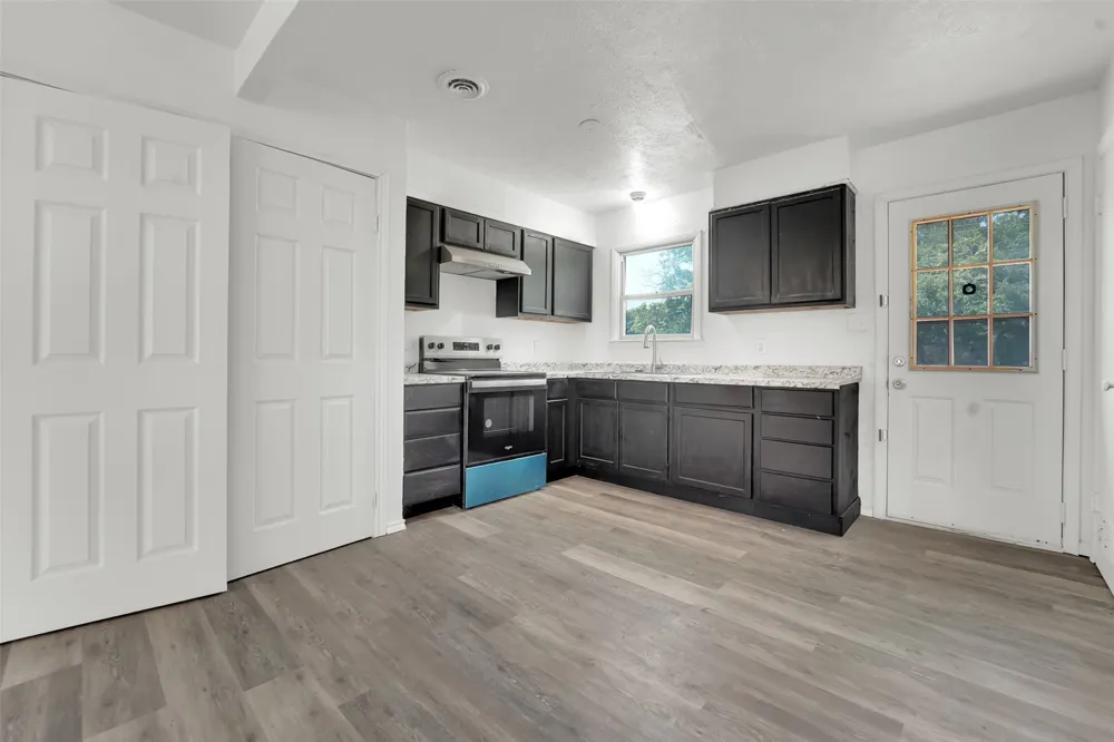2682 Wasina Drive Farmers Branch, TX 75234