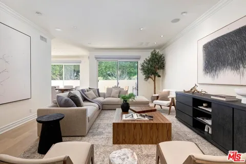 2279 Century Hill