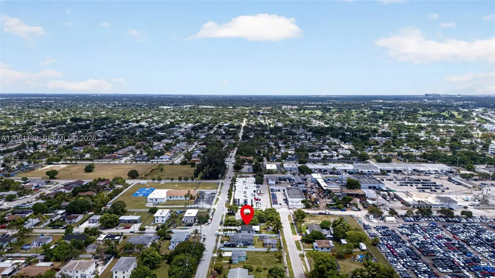 17019 SW 100th Ave Miami, FL 33157