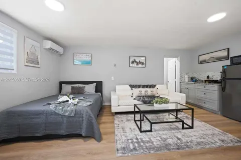 213 Columbus Pkwy #2