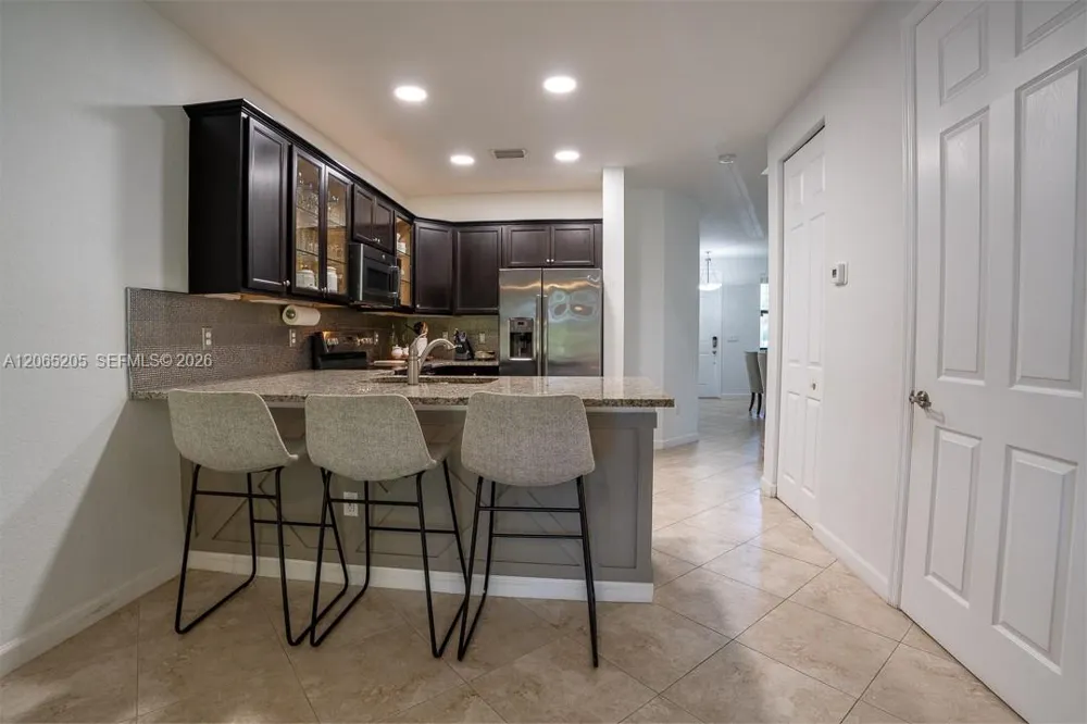 6943 Halton Park Ln Coconut Creek, FL 33073