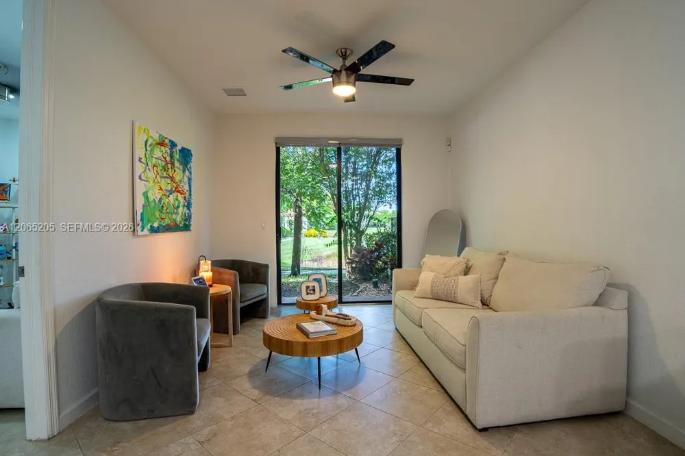 6943 Halton Park Ln Coconut Creek, FL 33073