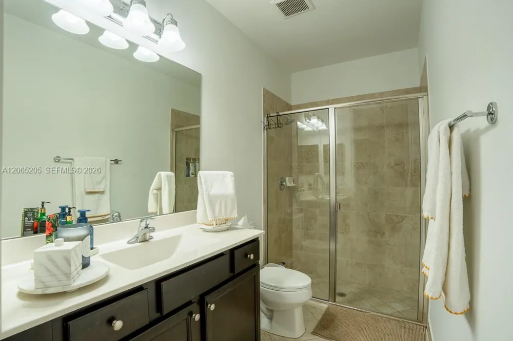 6943 Halton Park Ln Coconut Creek, FL 33073