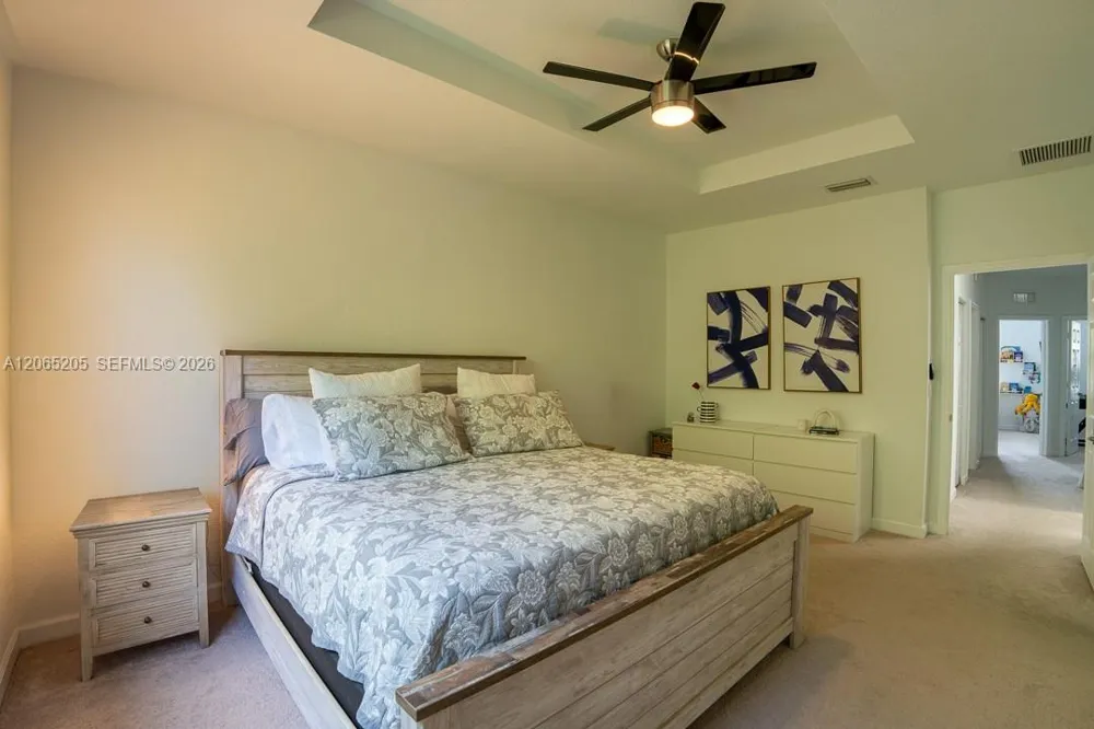 6943 Halton Park Ln Coconut Creek, FL 33073