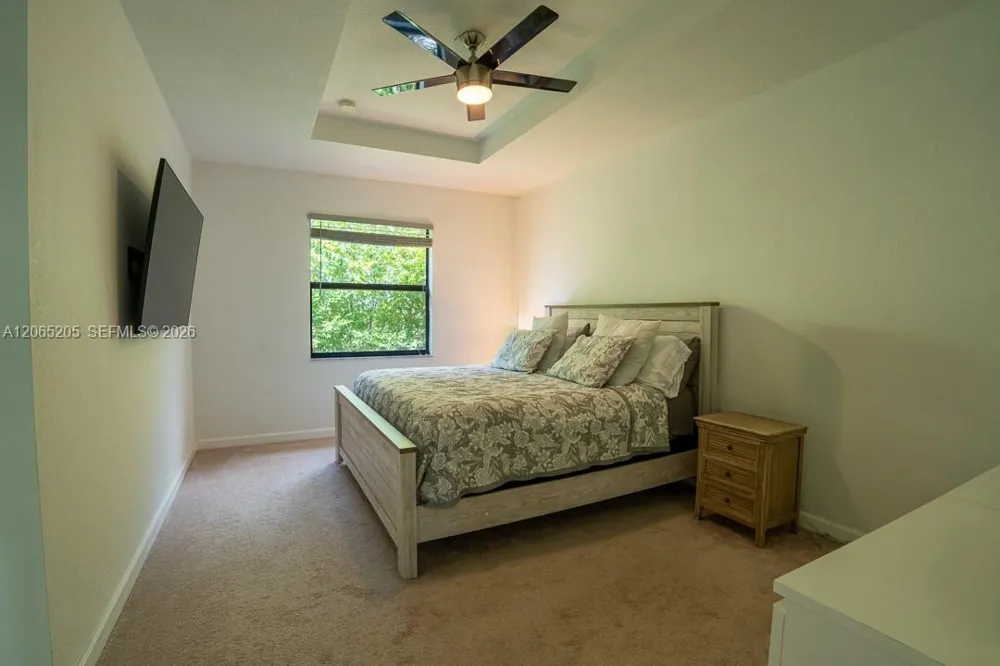 6943 Halton Park Ln Coconut Creek, FL 33073