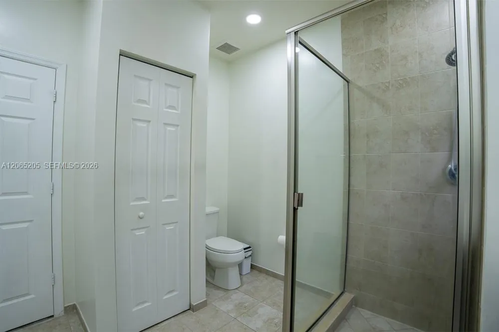6943 Halton Park Ln Coconut Creek, FL 33073