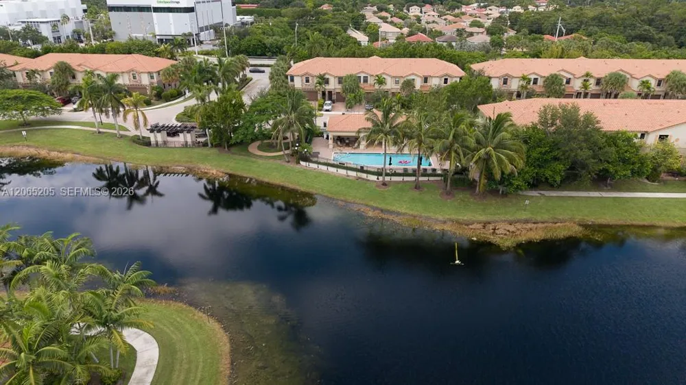 6943 Halton Park Ln Coconut Creek, FL 33073