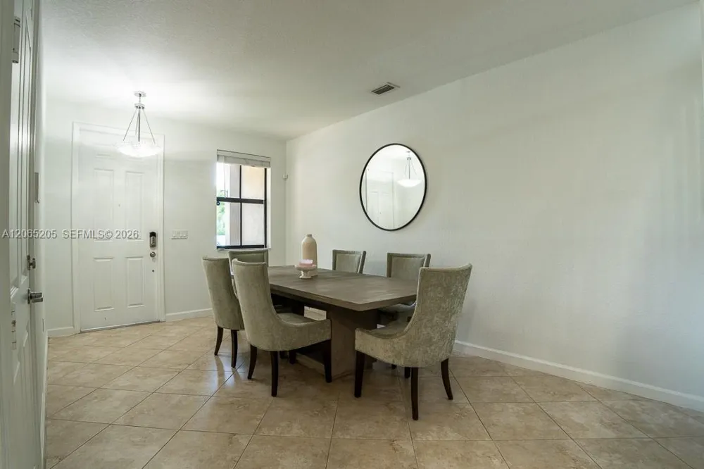 6943 Halton Park Ln Coconut Creek, FL 33073