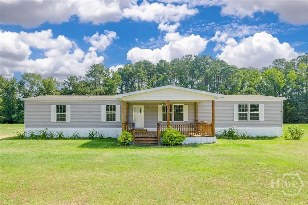 5599 Savannah Highway Sylvania, GA 30467