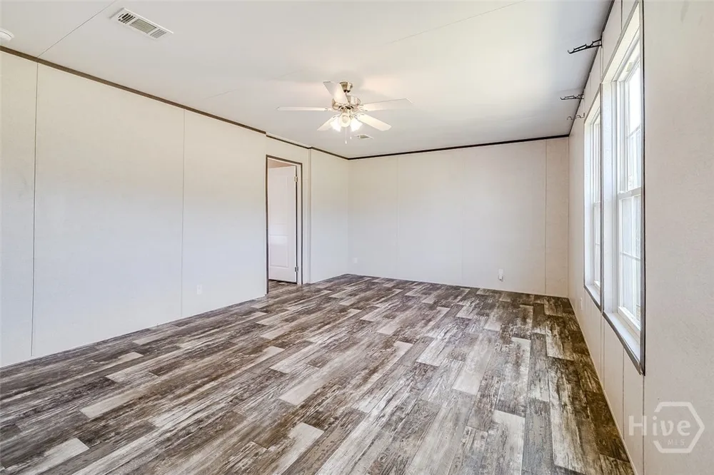 5599 Savannah Highway Sylvania, GA 30467