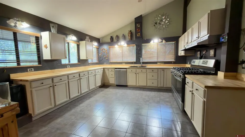 541 Deer Ridge Drive Bayfield, CO 81122