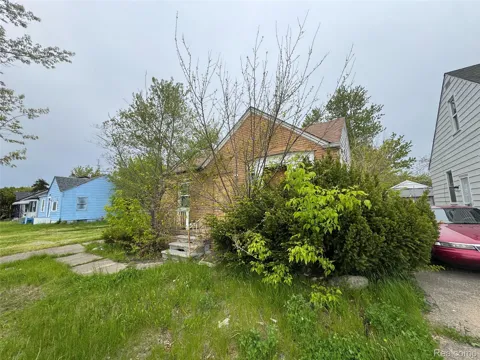 16093 Liberal Street