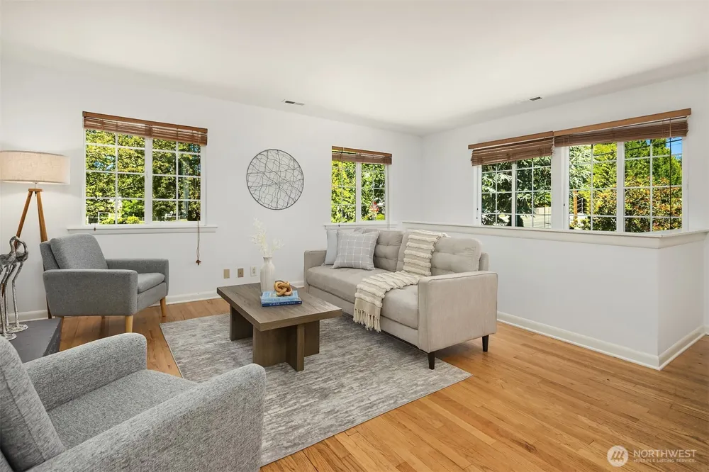 16414 48th Avenue W Edmonds, WA 98026