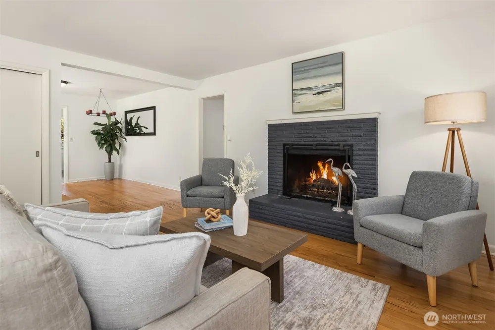 16414 48th Avenue W Edmonds, WA 98026