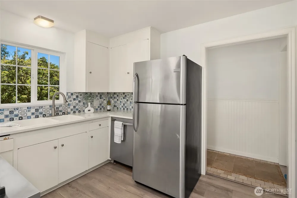 16414 48th Avenue W Edmonds, WA 98026