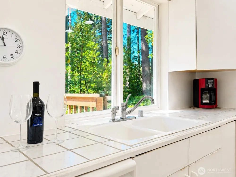 66 Port Susan Dr. Hat Island, WA 98206