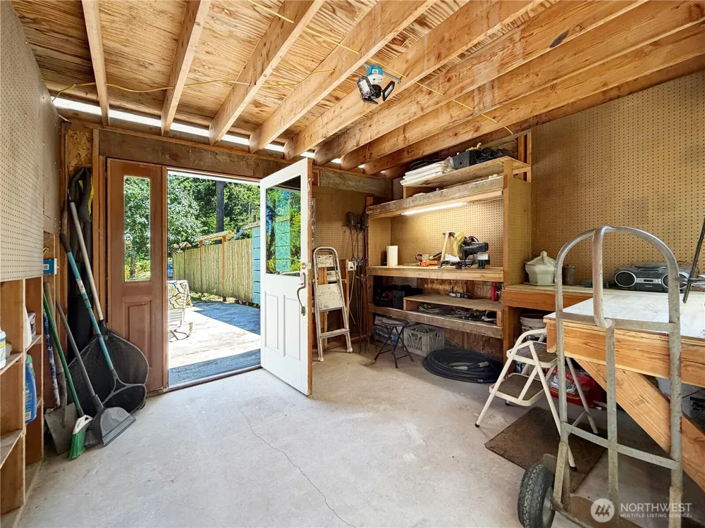 66 Port Susan Dr. Hat Island, WA 98206